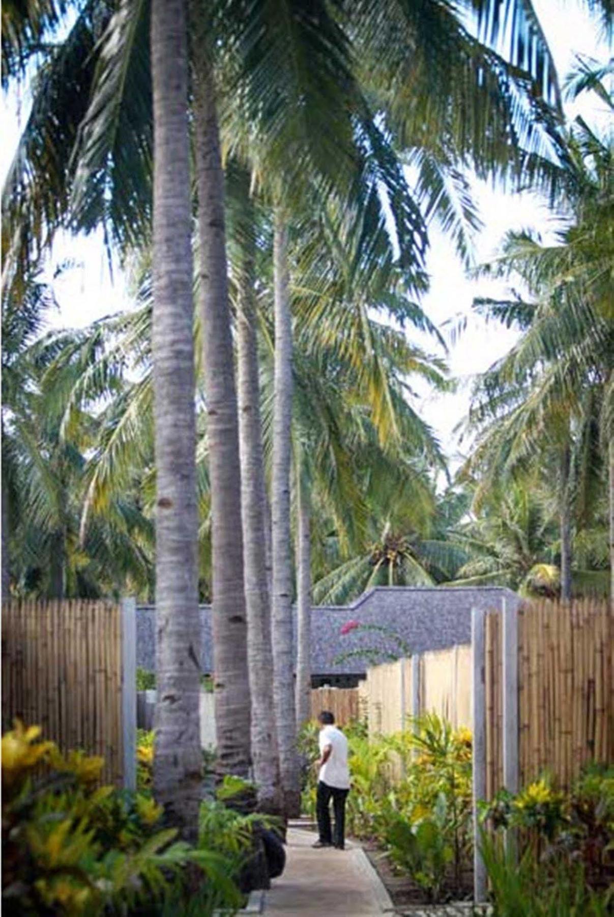 Sunset Palms Resort Gili Trawangan Exterior foto
